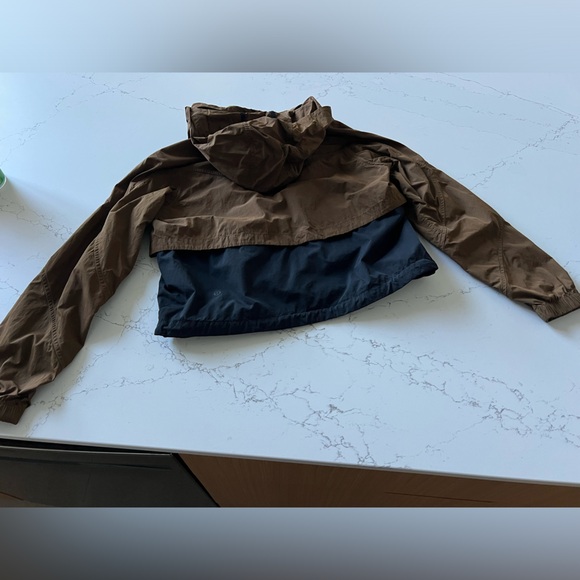 Lululemon Evergreen Cropped Full-Zip Hoodie - Picture 8 of 11